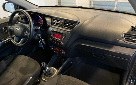 KIA Rio III рестайлинг, 2013 год, 550 000 рублей, 12 фотография