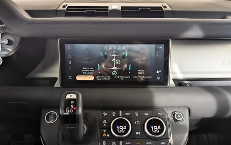 Land Rover Defender II, 2021 год, 4 913 000 рублей, 15 фотография