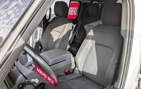 Land Rover Defender II, 2021 год, 4 913 000 рублей, 20 фотография