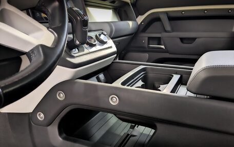 Land Rover Defender II, 2021 год, 4 913 000 рублей, 28 фотография