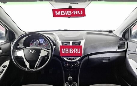 Hyundai Solaris II рестайлинг, 2011 год, 539 000 рублей, 17 фотография