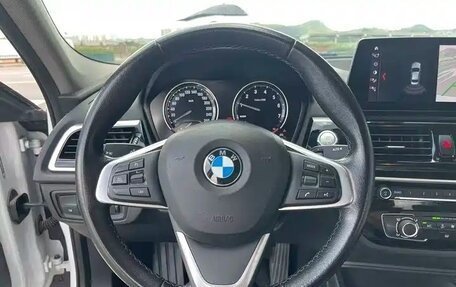 BMW 1 серия, 2022 год, 1 700 000 рублей, 11 фотография