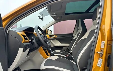 Volkswagen T-Cross I, 2021 год, 1 640 007 рублей, 8 фотография