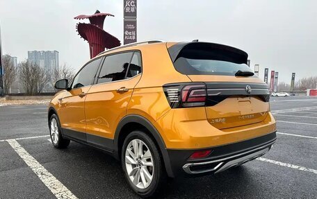 Volkswagen T-Cross I, 2021 год, 1 640 007 рублей, 6 фотография