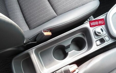 Toyota Yaris Cross, 2022 год, 1 350 000 рублей, 15 фотография