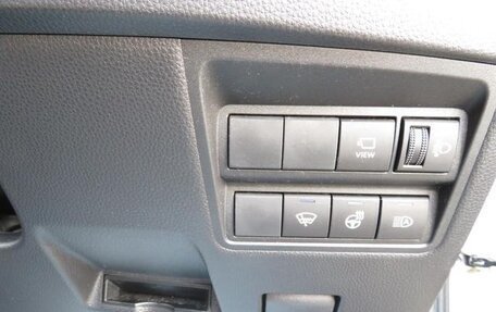 Toyota Yaris Cross, 2022 год, 1 350 000 рублей, 21 фотография