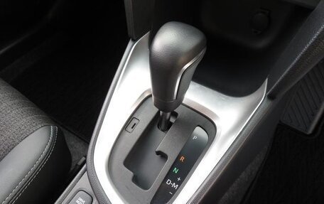 Toyota Yaris Cross, 2022 год, 1 350 000 рублей, 17 фотография