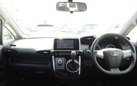 Toyota Wish II, 2016 год, 1 550 000 рублей, 22 фотография