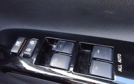 Toyota Wish II, 2016 год, 1 550 000 рублей, 32 фотография