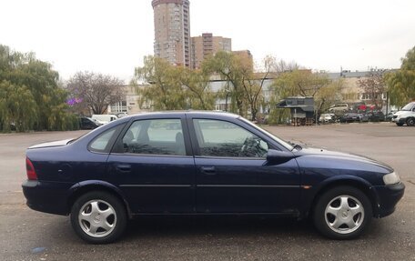 Opel Vectra B рестайлинг, 1998 год, 225 000 рублей, 25 фотография