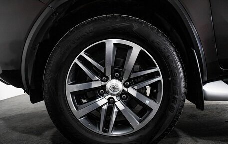 Toyota Fortuner II, 2017 год, 3 000 000 рублей, 24 фотография