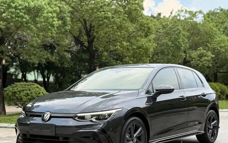 Volkswagen Golf VIII, 2021 год, 2 290 000 рублей, 1 фотография