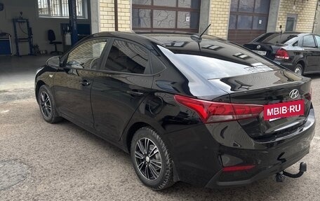 Hyundai Solaris II рестайлинг, 2018 год, 1 050 000 рублей, 3 фотография