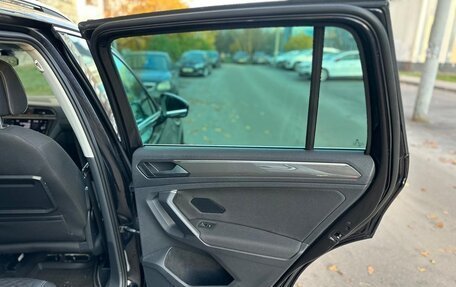 Volkswagen Tiguan II, 2018 год, 2 650 000 рублей, 15 фотография