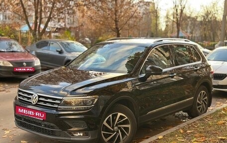 Volkswagen Tiguan II, 2018 год, 2 650 000 рублей, 3 фотография