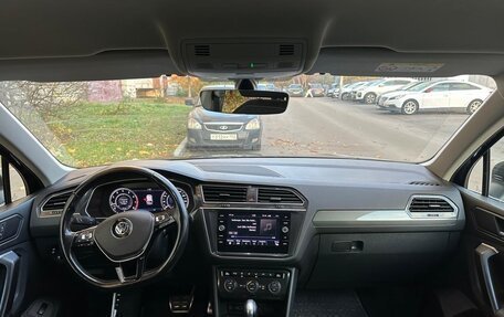 Volkswagen Tiguan II, 2018 год, 2 650 000 рублей, 20 фотография