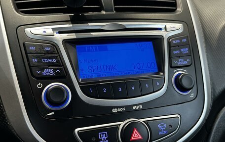 Hyundai Solaris II рестайлинг, 2012 год, 893 000 рублей, 13 фотография