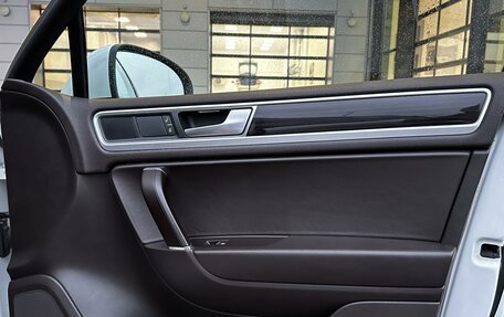 Volkswagen Touareg III, 2016 год, 3 415 000 рублей, 19 фотография