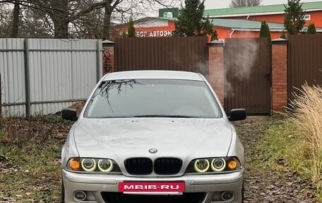BMW 5 серия, 2001 год, 650 000 рублей, 3 фотография