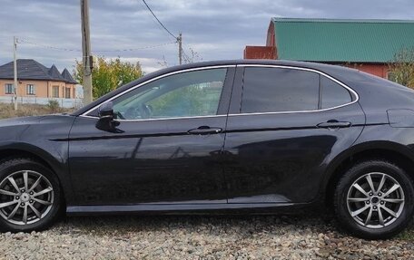 Toyota Camry, 2019 год, 1 999 000 рублей, 3 фотография