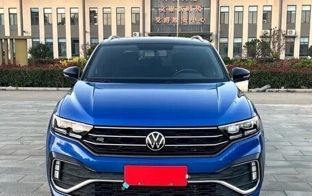 Volkswagen T-Roc I, 2022 год, 1 694 000 рублей, 4 фотография