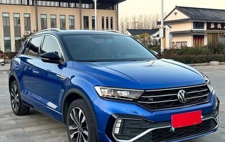 Volkswagen T-Roc I, 2022 год, 1 694 000 рублей, 3 фотография