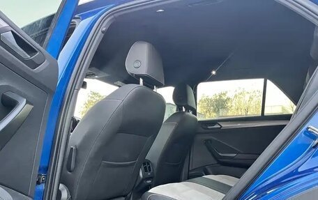 Volkswagen T-Roc I, 2022 год, 1 694 000 рублей, 10 фотография