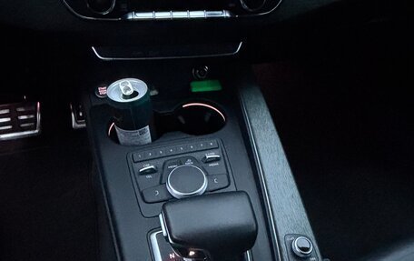 Audi A4, 2018 год, 2 480 000 рублей, 11 фотография