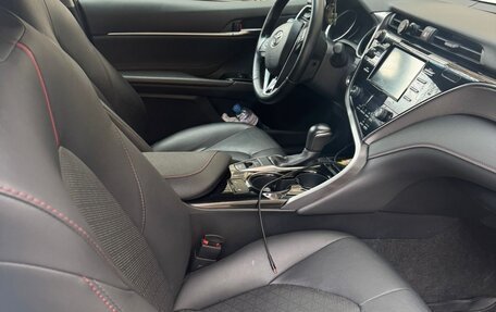 Toyota Camry, 2020 год, 3 750 000 рублей, 9 фотография