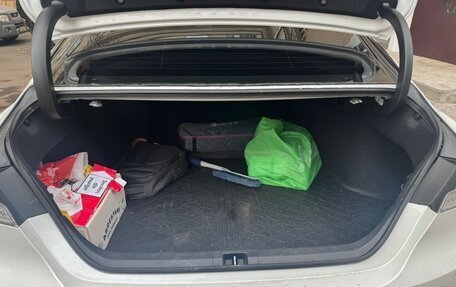 Toyota Camry, 2020 год, 3 750 000 рублей, 10 фотография