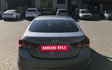 Hyundai Elantra V, 2011 год, 950 000 рублей, 4 фотография