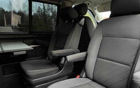 Volkswagen Multivan T5, 2010 год, 1 690 000 рублей, 22 фотография