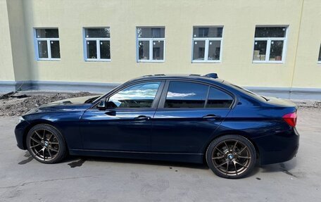 BMW 3 серия, 2017 год, 2 000 000 рублей, 4 фотография