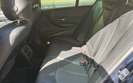 BMW 3 серия, 2017 год, 2 000 000 рублей, 12 фотография