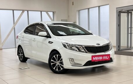 KIA Rio III рестайлинг, 2014 год, 975 000 рублей, 3 фотография