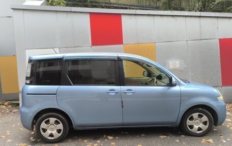 Toyota Sienta I, 2012 год, 1 100 000 рублей, 3 фотография