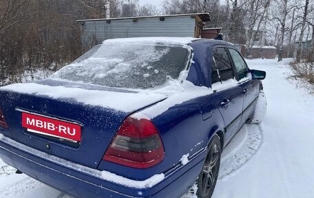 Mercedes-Benz C-Класс, 1995 год, 250 000 рублей, 5 фотография