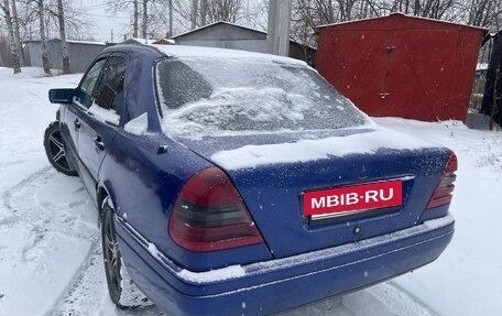 Mercedes-Benz C-Класс, 1995 год, 250 000 рублей, 4 фотография