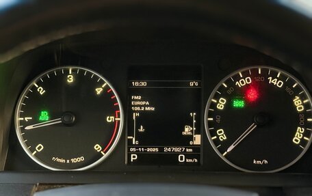 Land Rover Discovery IV, 2013 год, 2 140 000 рублей, 16 фотография