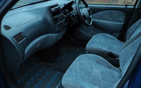 Toyota Raum I, 2000 год, 365 000 рублей, 19 фотография