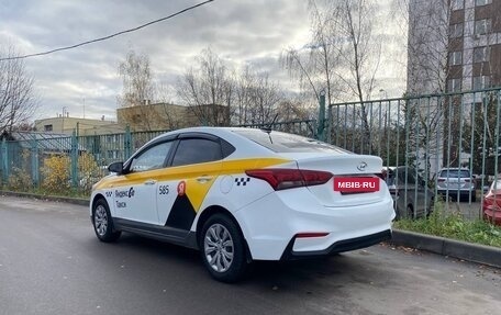 Hyundai Solaris II рестайлинг, 2019 год, 820 000 рублей, 3 фотография