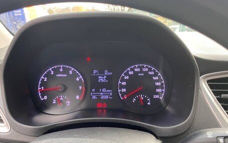 Hyundai Solaris II рестайлинг, 2019 год, 820 000 рублей, 9 фотография