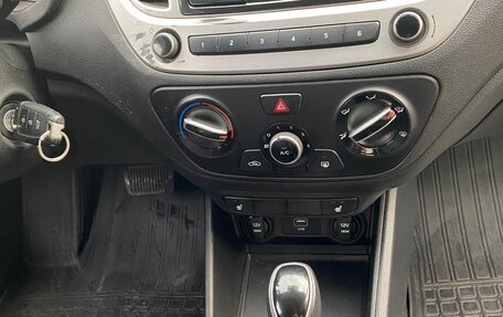 Hyundai Solaris II рестайлинг, 2019 год, 820 000 рублей, 11 фотография