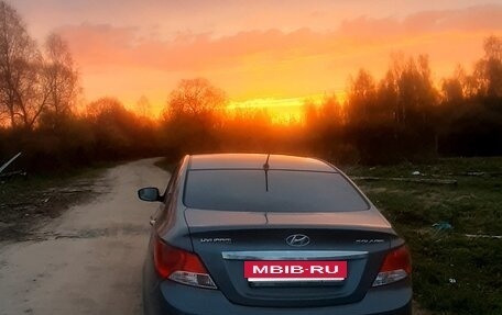 Hyundai Solaris II рестайлинг, 2013 год, 600 000 рублей, 4 фотография