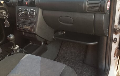 Opel Corsa B, 1999 год, 170 000 рублей, 11 фотография