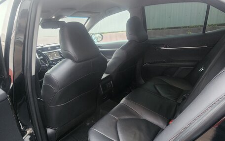 Toyota Camry, 2019 год, 2 498 000 рублей, 6 фотография