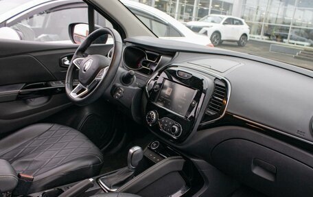 Renault Kaptur I рестайлинг, 2021 год, 1 699 000 рублей, 13 фотография