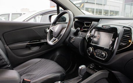 Renault Kaptur I рестайлинг, 2021 год, 1 699 000 рублей, 14 фотография