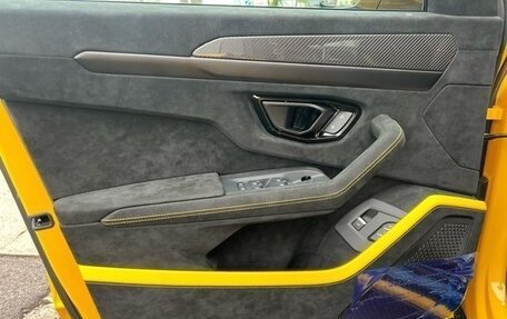 Lamborghini Urus I, 2024 год, 40 000 000 рублей, 22 фотография