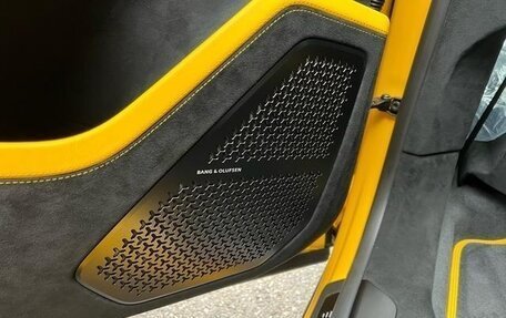 Lamborghini Urus I, 2024 год, 40 000 000 рублей, 30 фотография